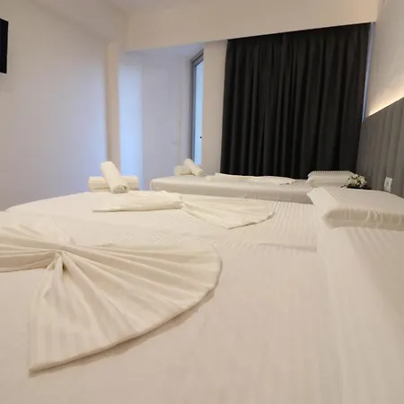 Tatzati 2 Hotel Sarande